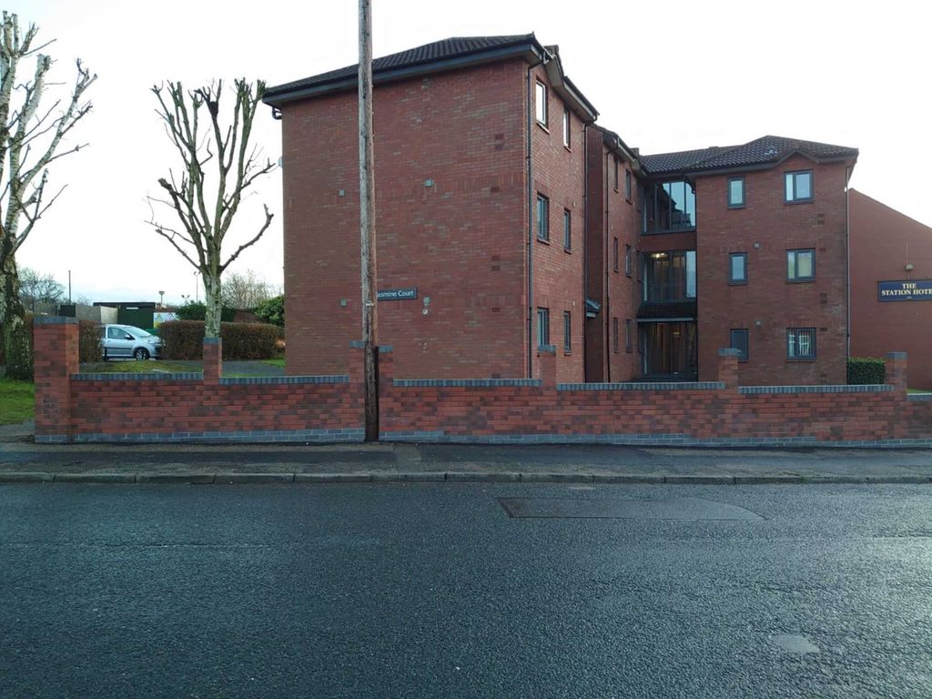 Property photo 2 of 12