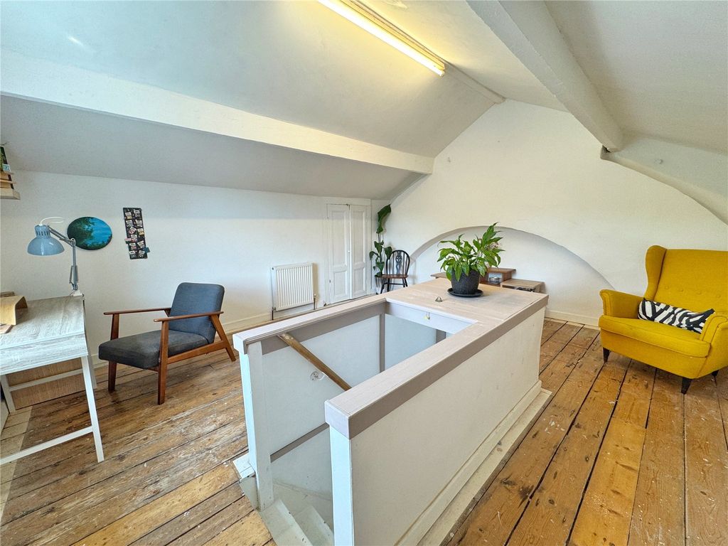 Property photo 1 of 31 Picture No. 28