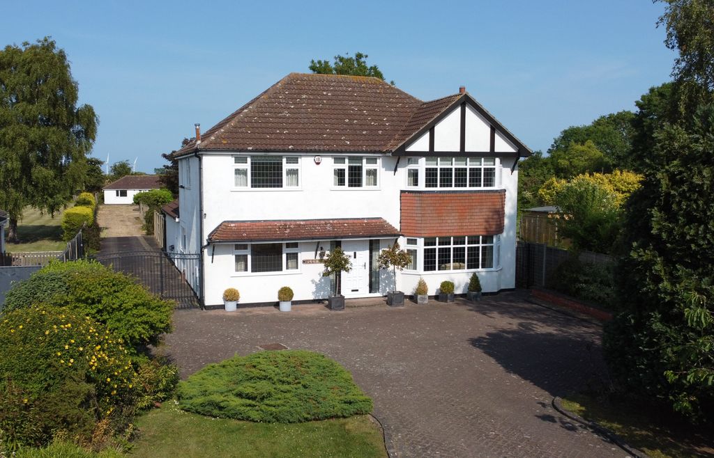 Property photo 1 of 46