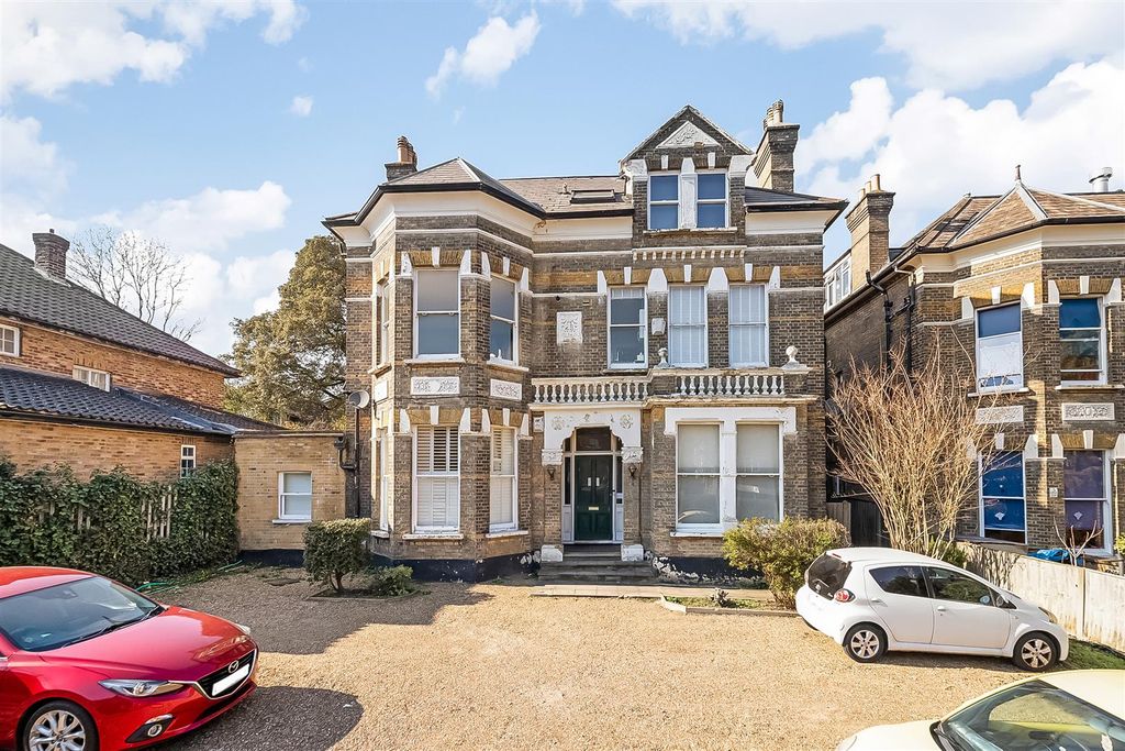 Property photo 1 of 10 Front Aspect