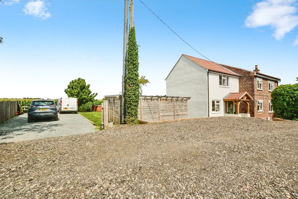 Property photo 1 of 29