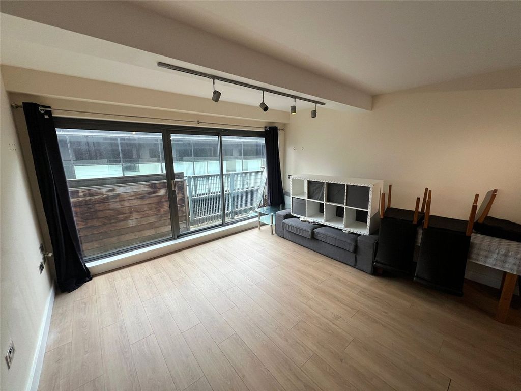 Property photo 3 of 13 Picture No. 16