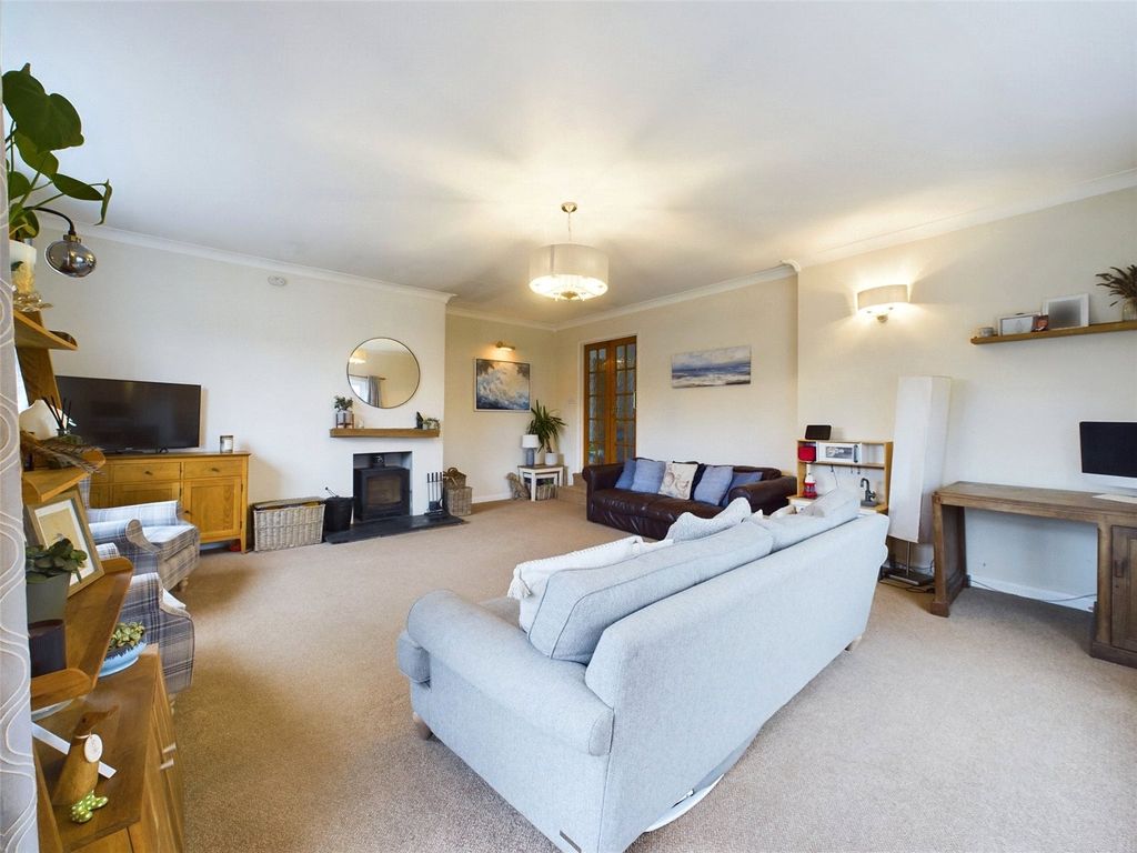 Property photo 2 of 17 Living Room