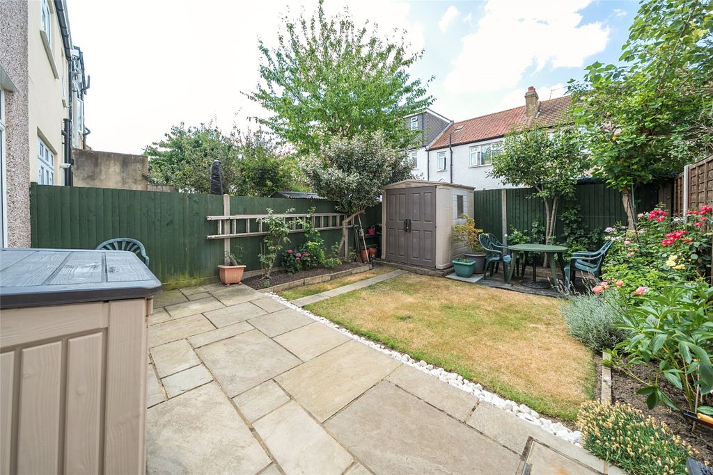 Property photo 2 of 10 Picture No. 14