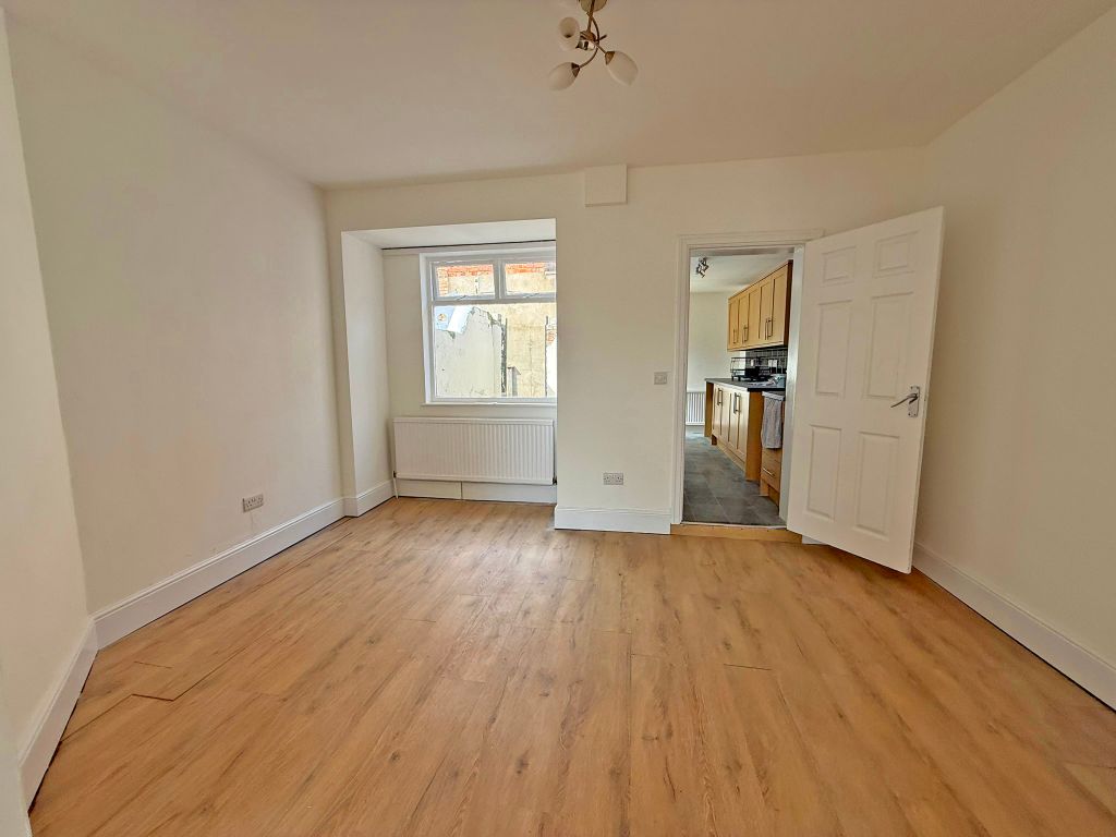 Property photo 3 of 9 Img_1565