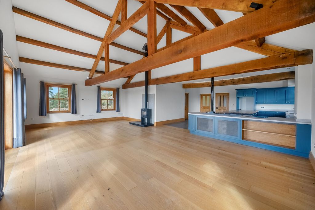 Property photo 2 of 24