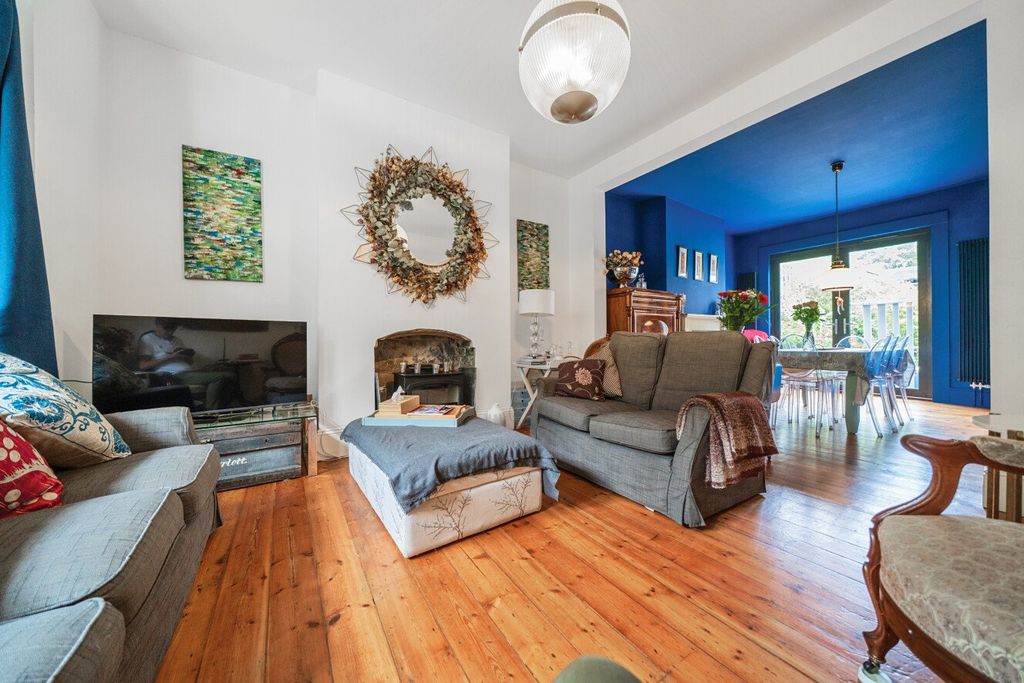 Property photo 2 of 21 Picture No. 09