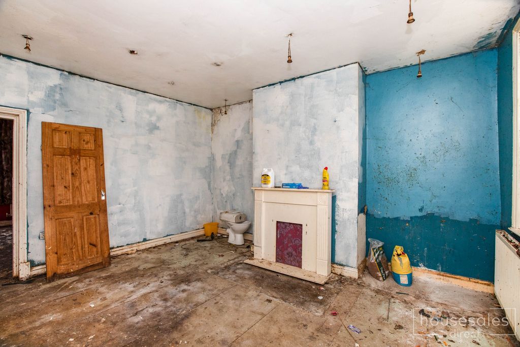 Property photo 3 of 10
