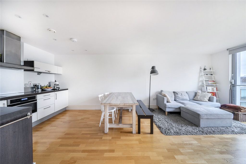 Property photo 1 of 12 Picture No. 24