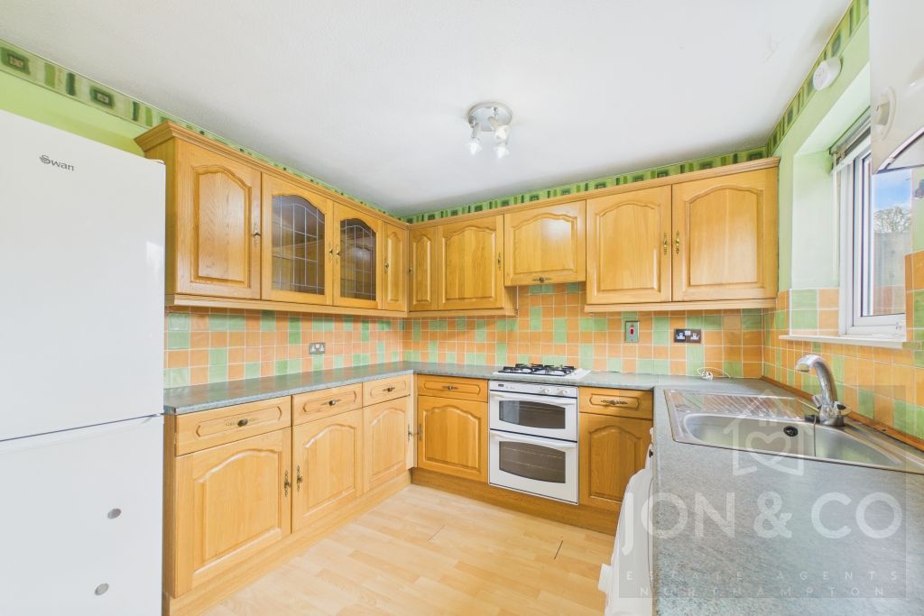 Property photo 2 of 11