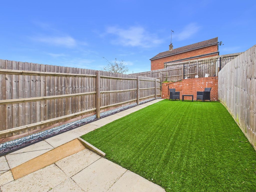 Property photo 2 of 26