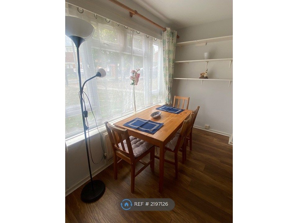 Property photo 3 of 23