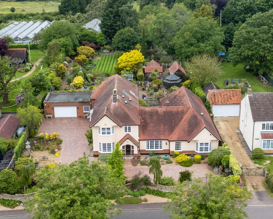 Property photo 1 of 48