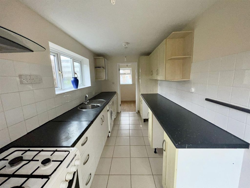Property photo 2 of 14 c32270F4-Fa7A-4A9F-8c89-c58A35Eafe19.Jpg