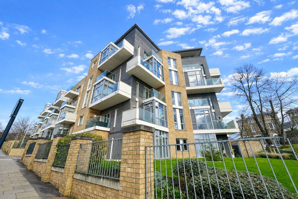 Property photo 1 of 16 Picture 1