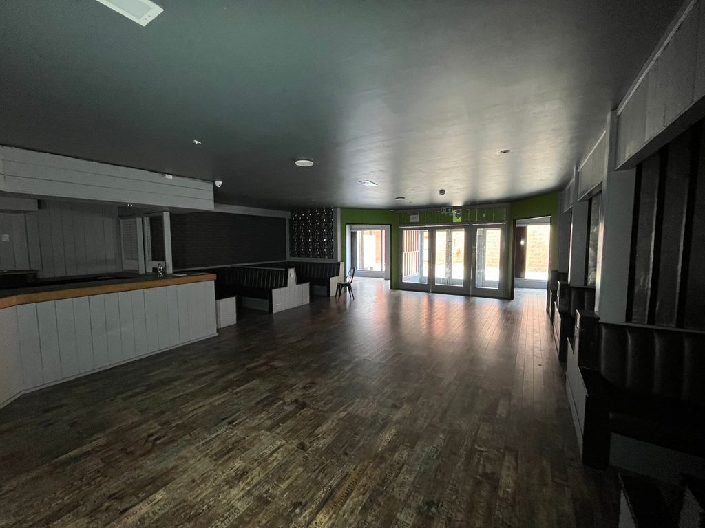 Property photo 3 of 4