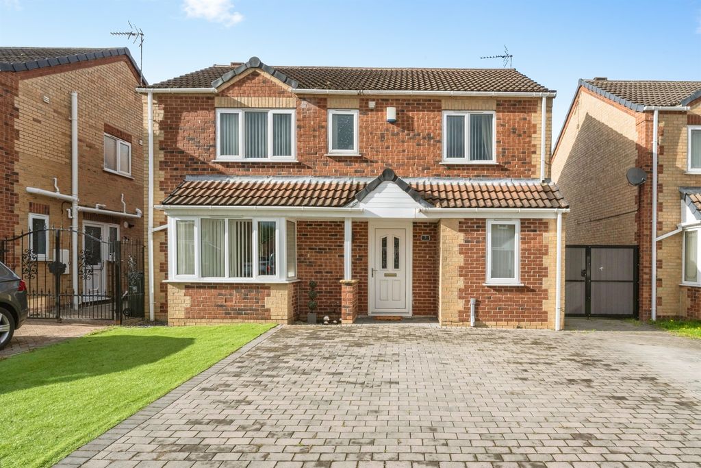 Property photo 1 of 18