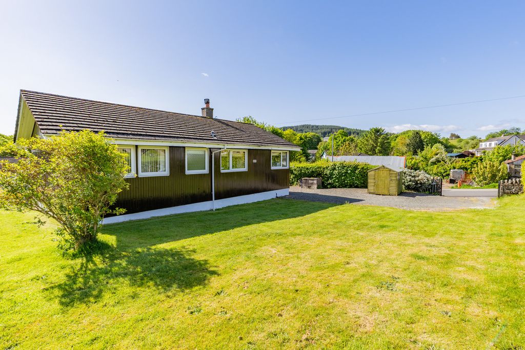 Property photo 3 of 15