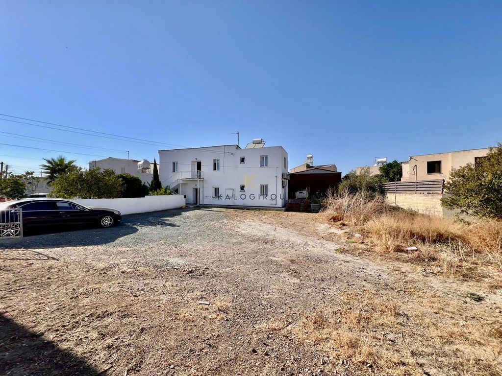 Property photo 1 of 25