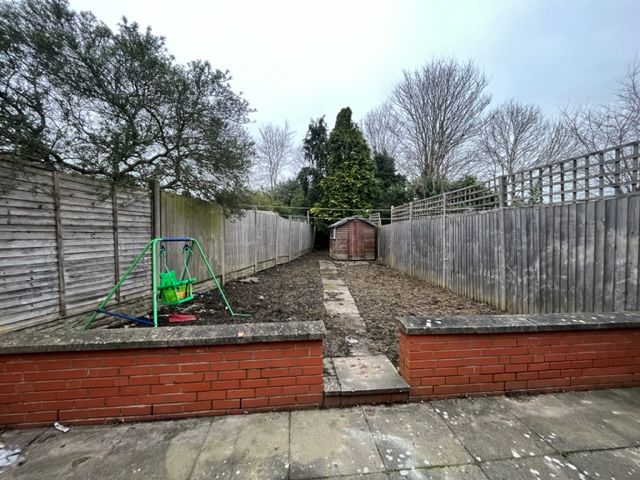 Property photo 2 of 10 Garden