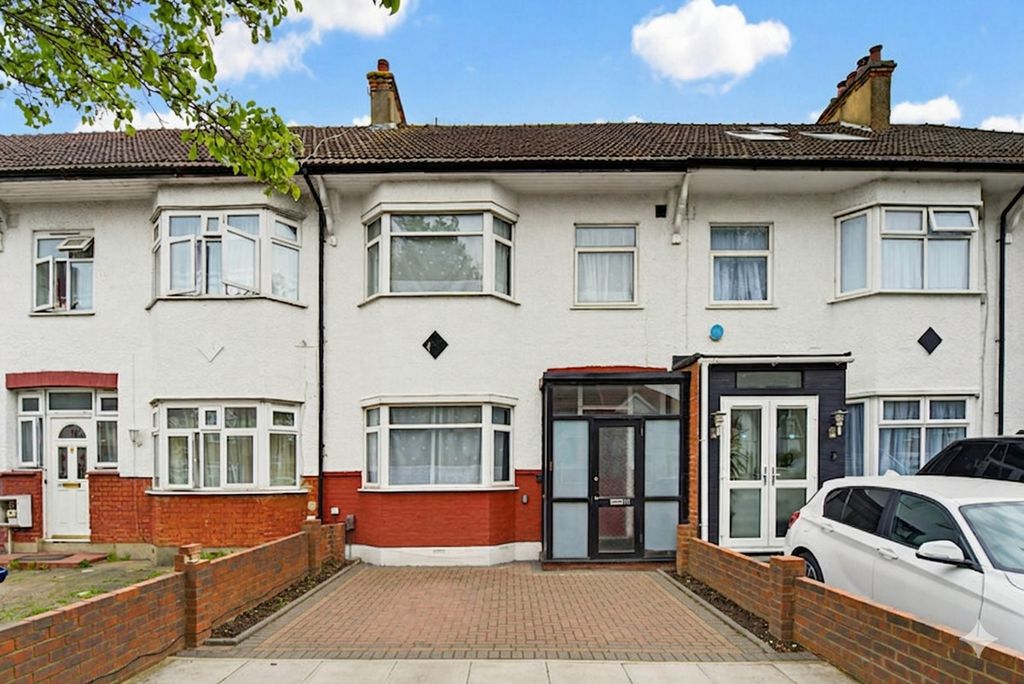 Property photo 2 of 15