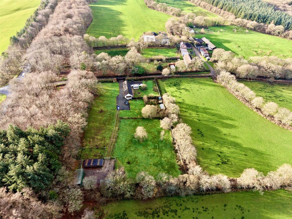 Property photo 1 of 34 Picture No. 15