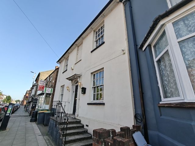 Property photo 2 of 19