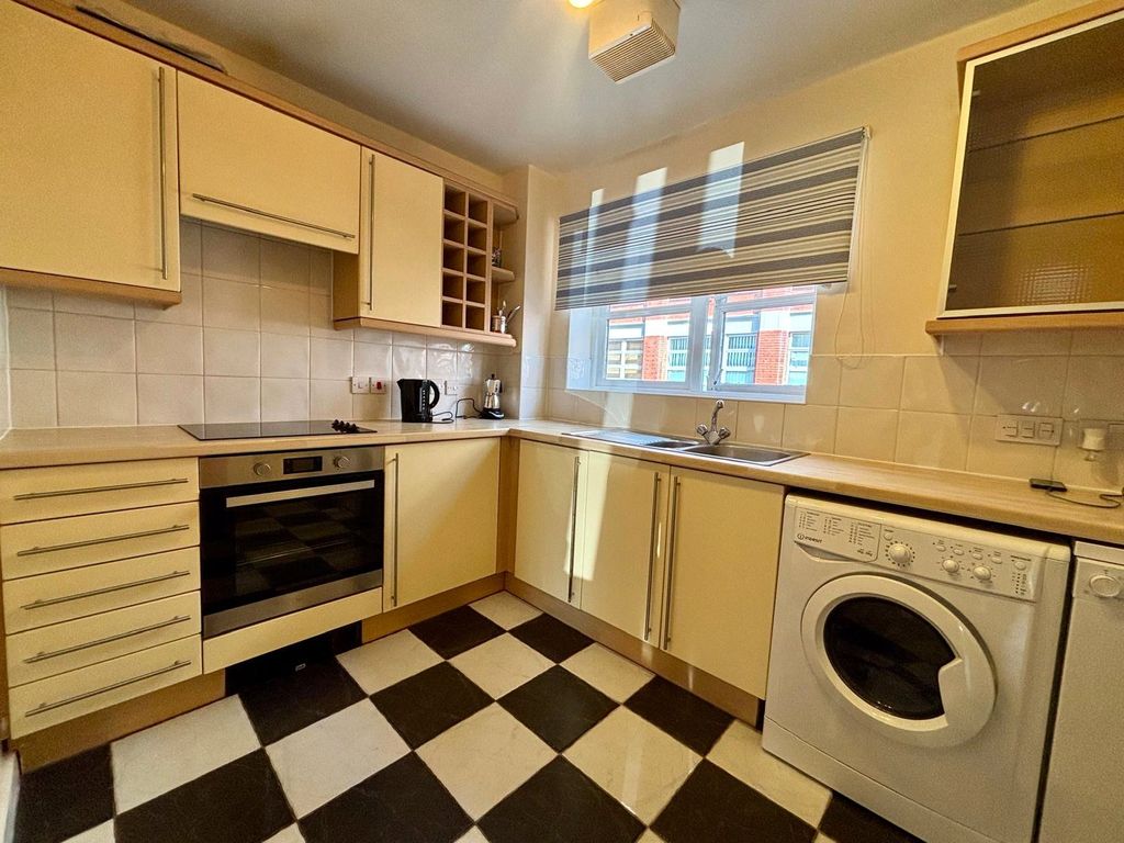 Property photo 2 of 9 Picture No. 06