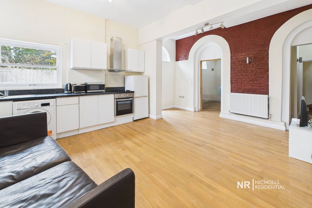 Property photo 1 of 11 Main Image