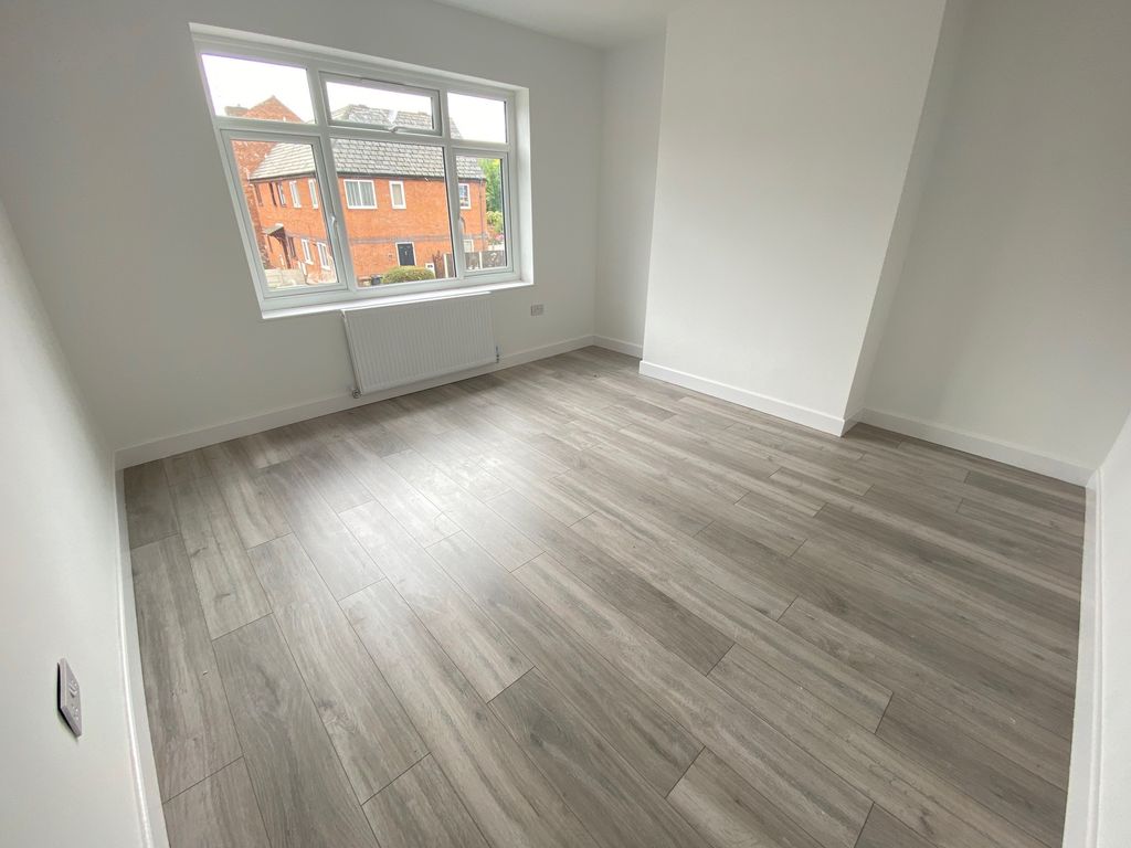 Property photo 3 of 8 Image