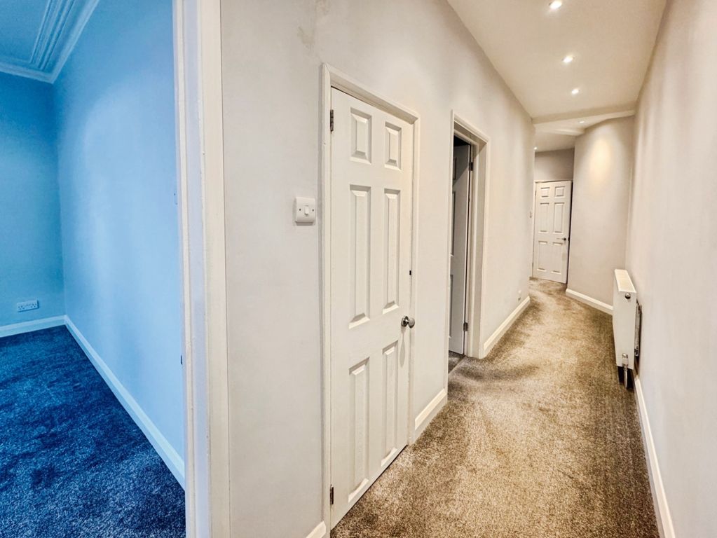 Property photo 2 of 10 Entrance