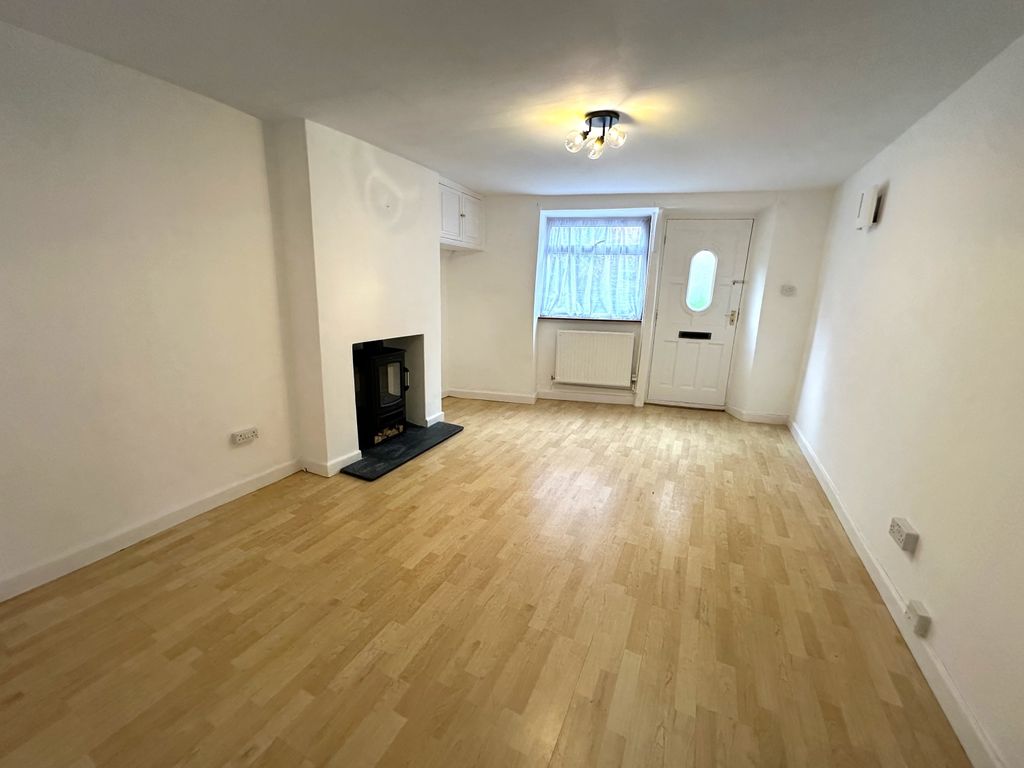 Property photo 3 of 7 Img_8622