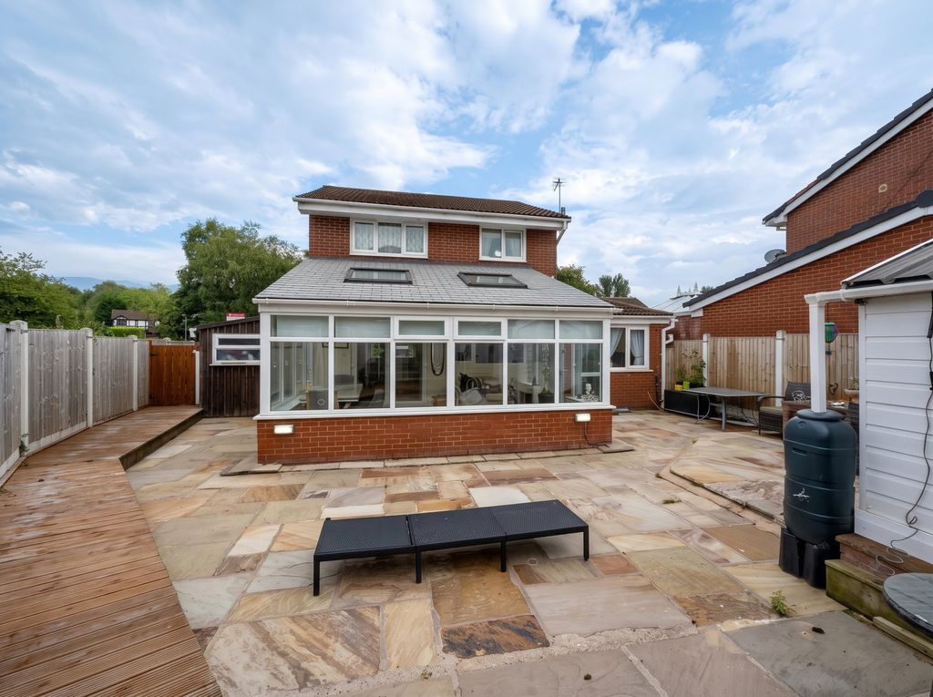 Property photo 2 of 24