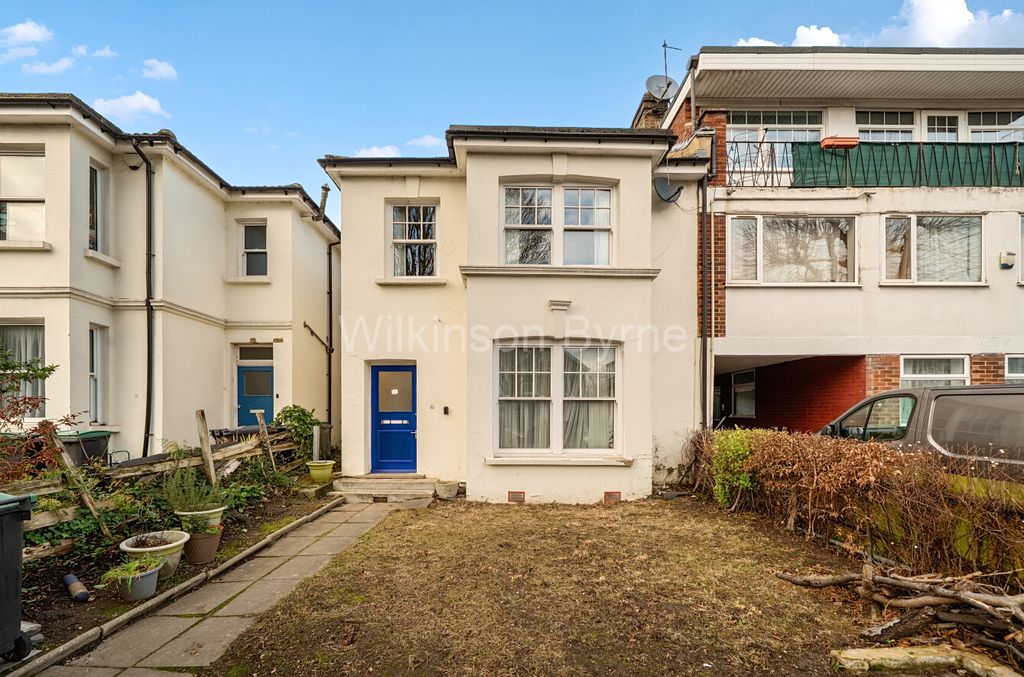 Property photo 1 of 12