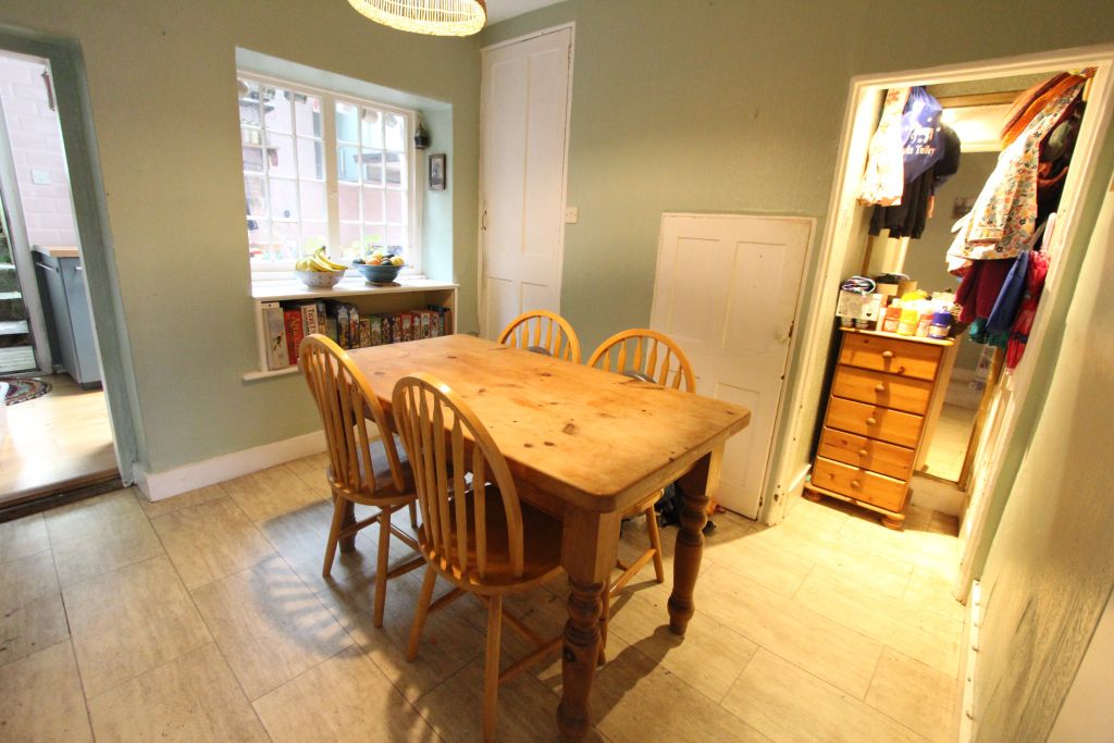 Property photo 3 of 15 Dining Room