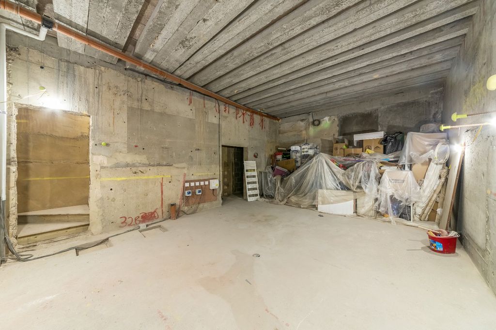 Property photo 1 of 11 Lower Ground Floor