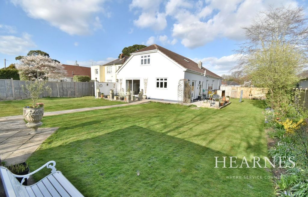 Property photo 1 of 27