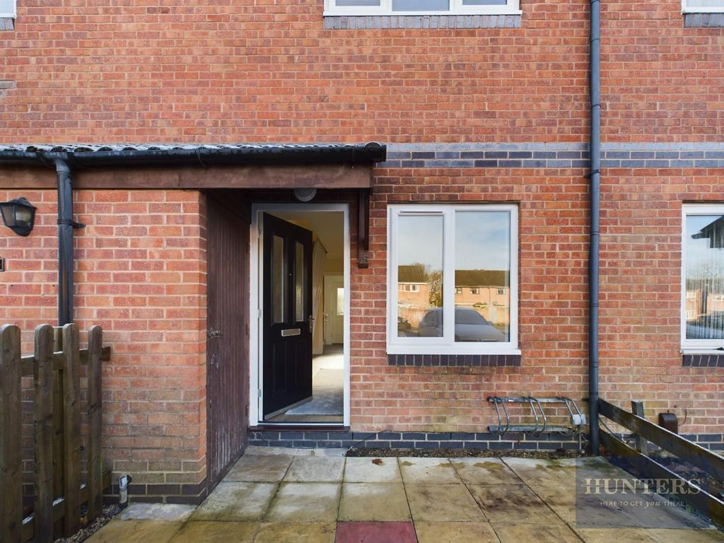 Property photo 1 of 6 Outside.Jpg