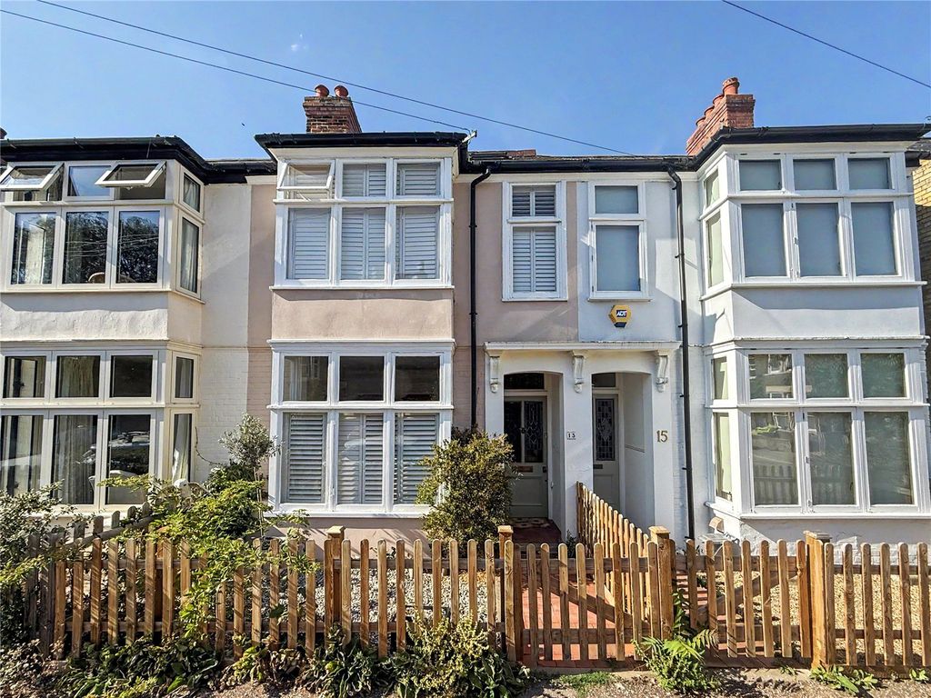 Property photo 1 of 17 Picture No. 01