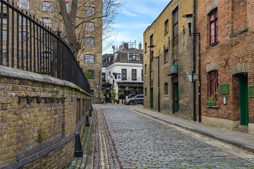 Property photo 2 of 21 Picture No. 05