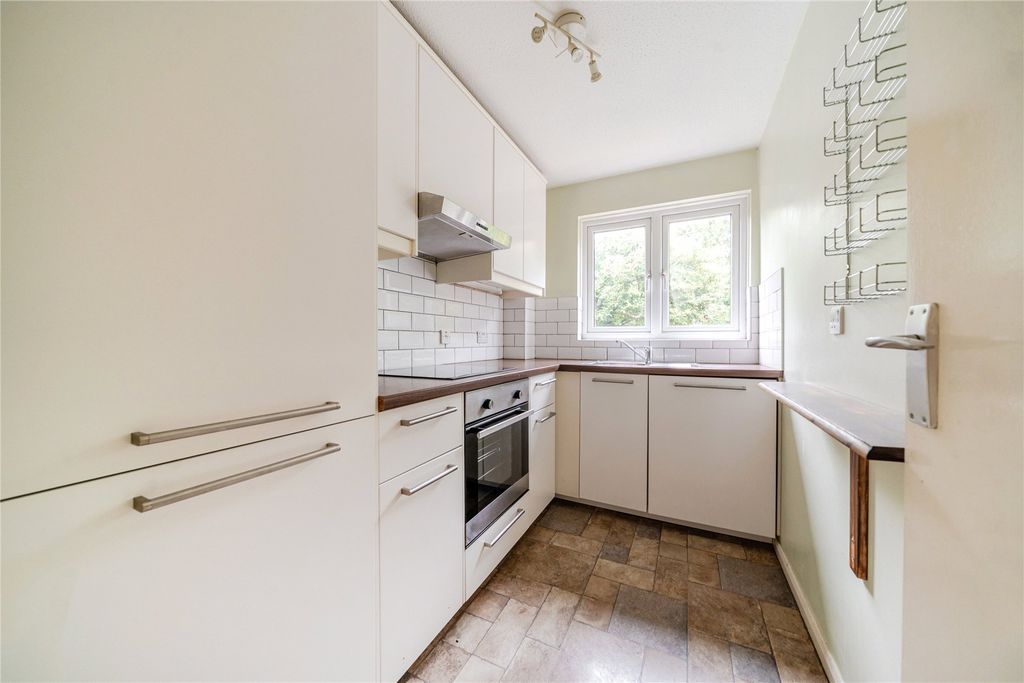 Property photo 2 of 16 Picture No. 02