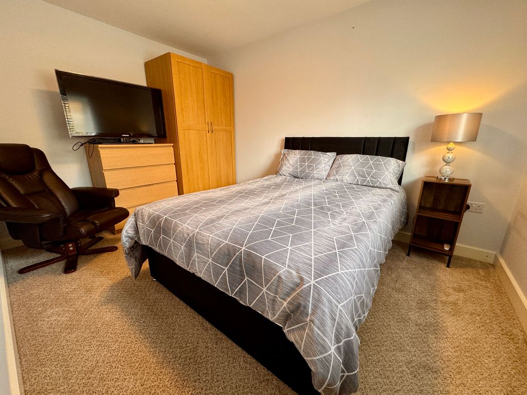 Property photo 2 of 16 Image