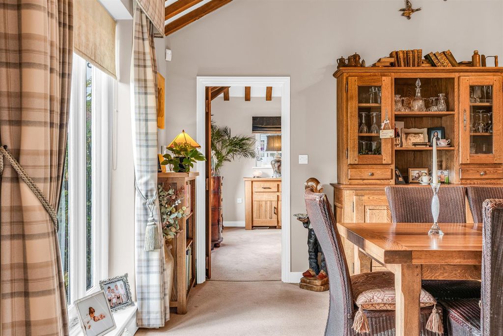 Property photo 3 of 24 Internal-10.Jpg