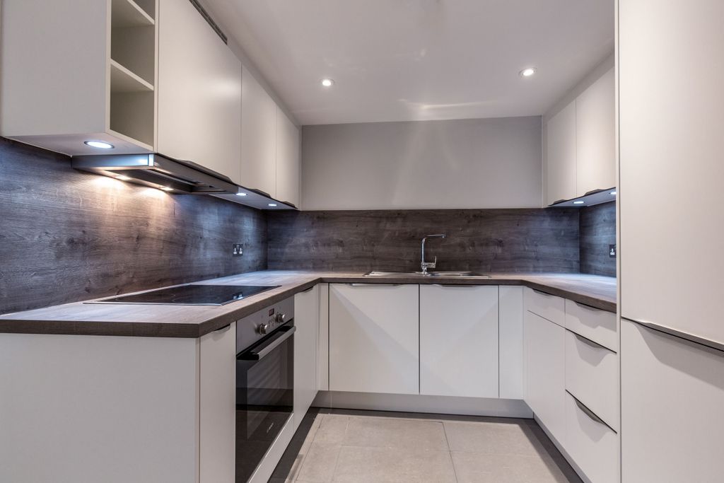 Property photo 1 of 15 Kitchen