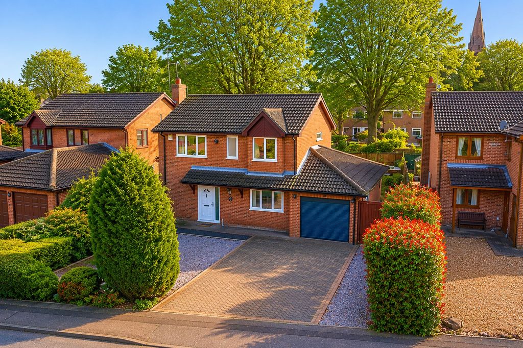 Property photo 1 of 27