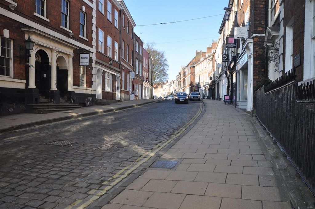 Property photo 1 of 5 External