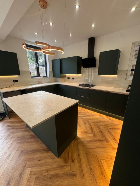 Property photo 2 of 17 Gallery