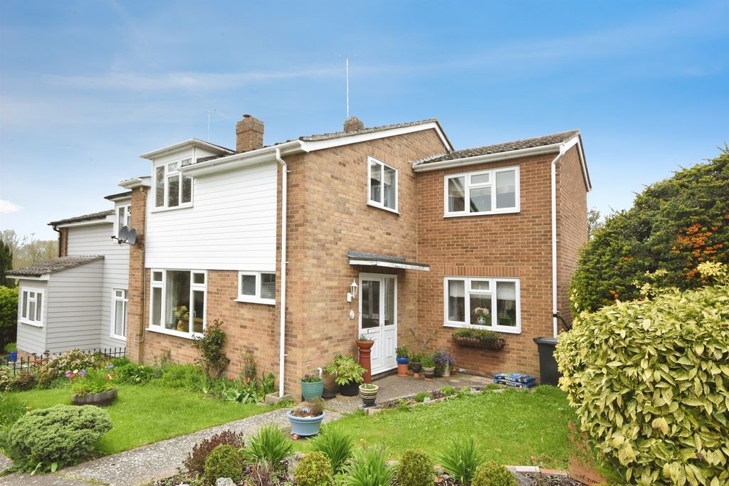 Property photo 1 of 19