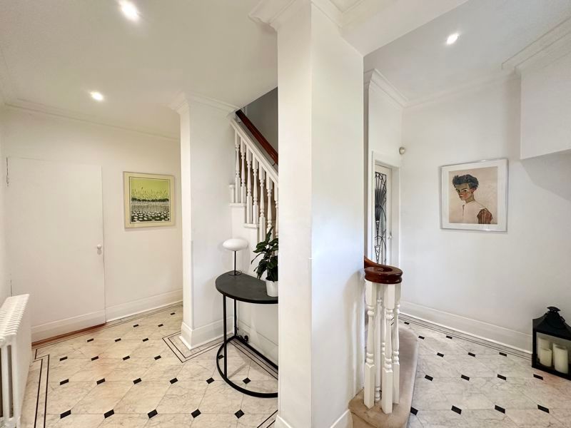 Property photo 2 of 40 Photo 1