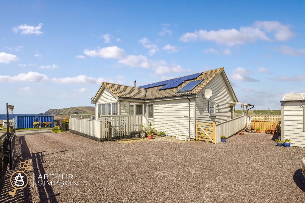 Property photo 1 of 48 5130620